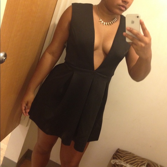 Little Black Plunge Dress - Picture 6 of 6